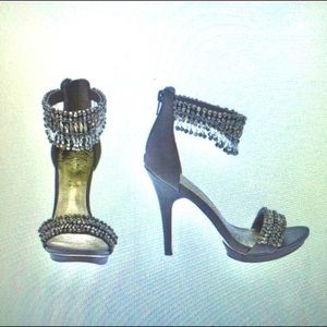 Zigi Soho Beaded Platform Heels - Size 10